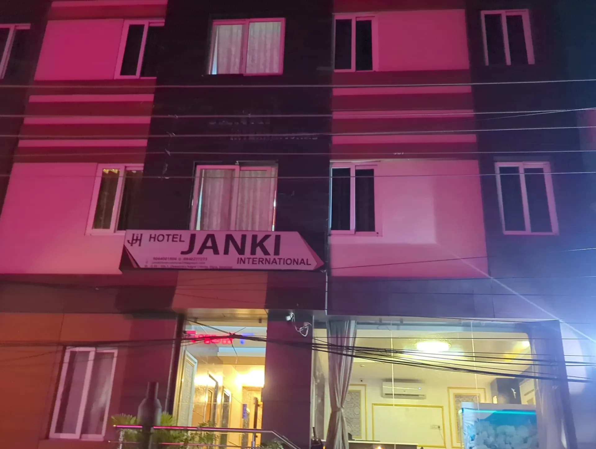 Capital O 47950 Hotel Janki International