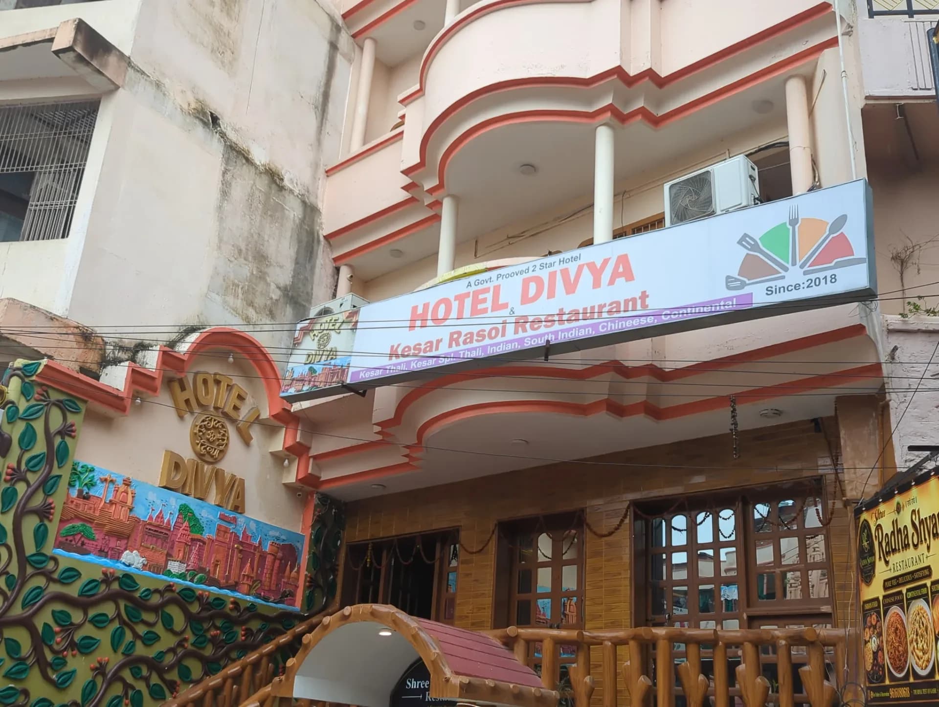Divya Hotel