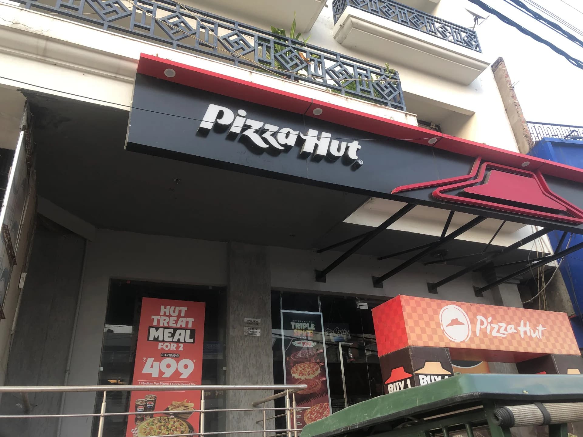 Pizza Hut - Sarnath