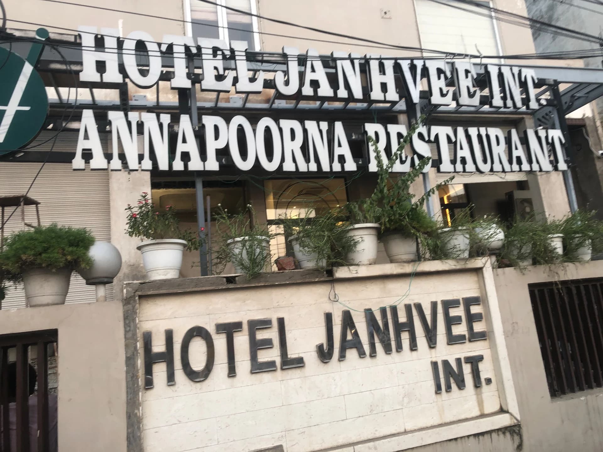 Hotel Janhvi International