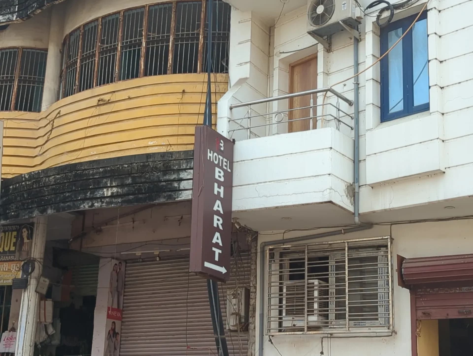 Hotel Bharat