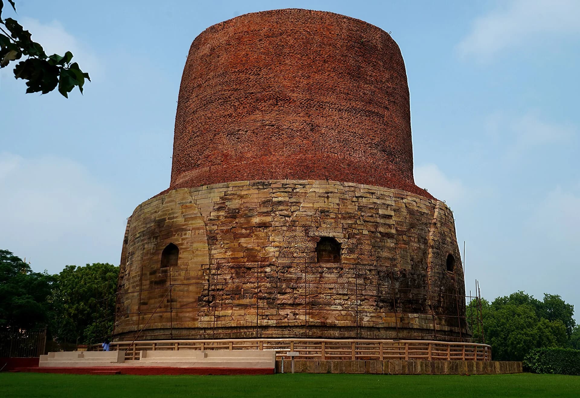 Dhamekh Stupa
