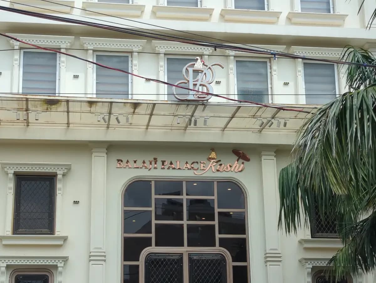 Balaji Palace Kashi